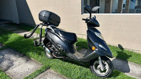 SUZUKI BURGMAN i 